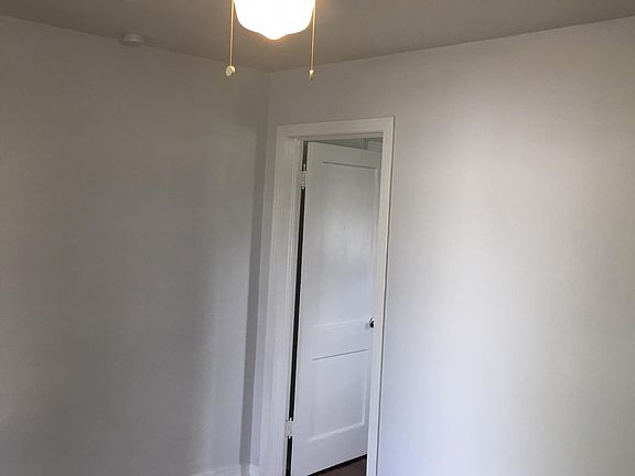5th image of 707 N Dodgion St