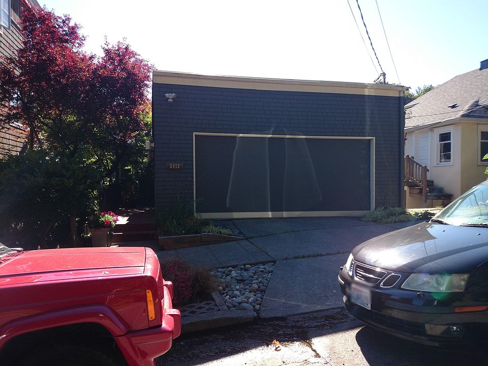 1st image of 2612 Mayfair Ave N