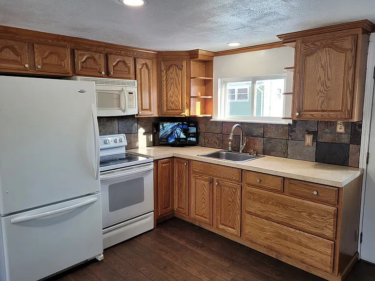 113 Tyler Dr — Photo 11