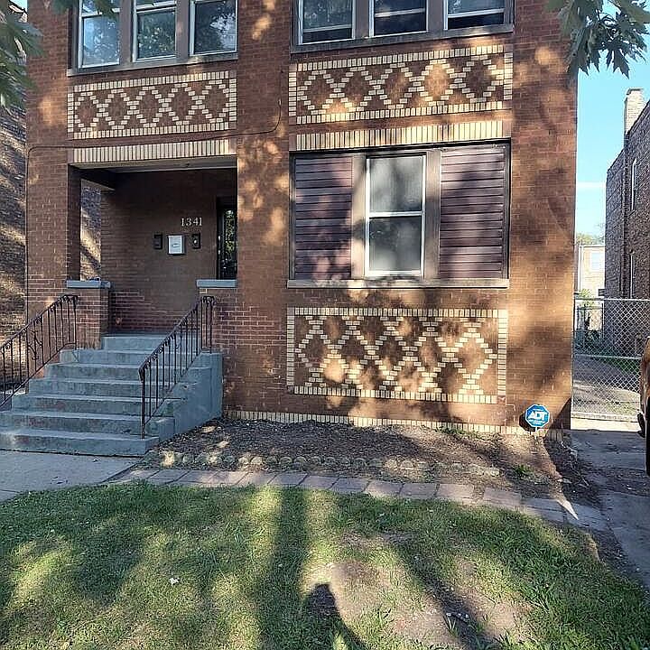 1st image of 1341 Marshall St #2F