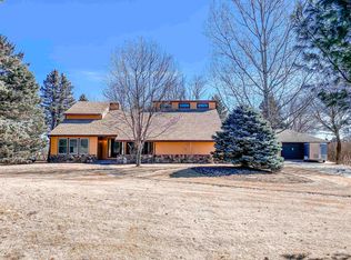 24 Airport Dr, Milford, IA 51351