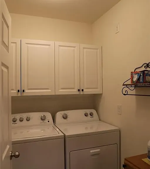 25316 E Lenox Cir — Photo 2