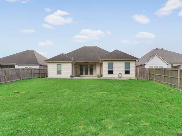 11381 Oak Run Dr, Geismar, LA 70734