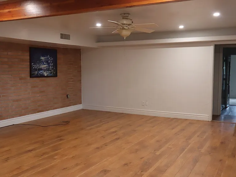 1810 Town And Country Dr — Photo 39