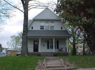 1924 Division St, Murphysboro, IL 62966