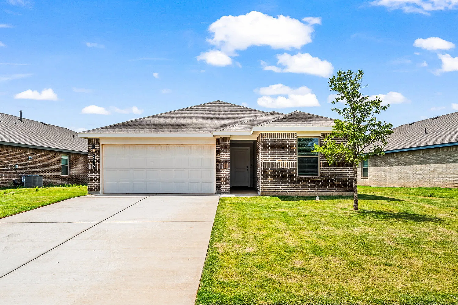 4 bed, 2.0 bath, 1778 sqft, $2,150 — Photo 1