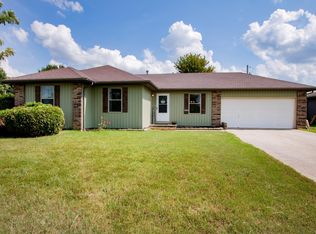 3560 S Davies Ct, Springfield, MO 65807
