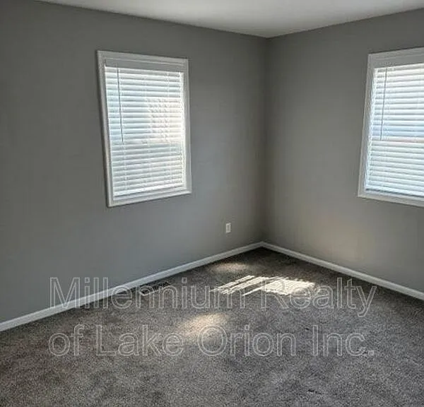 80 Myron St #1 — Photo 7