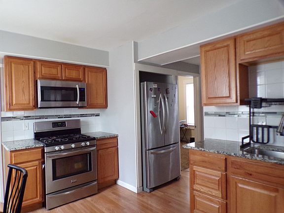 4th image of 195-197 Orange St