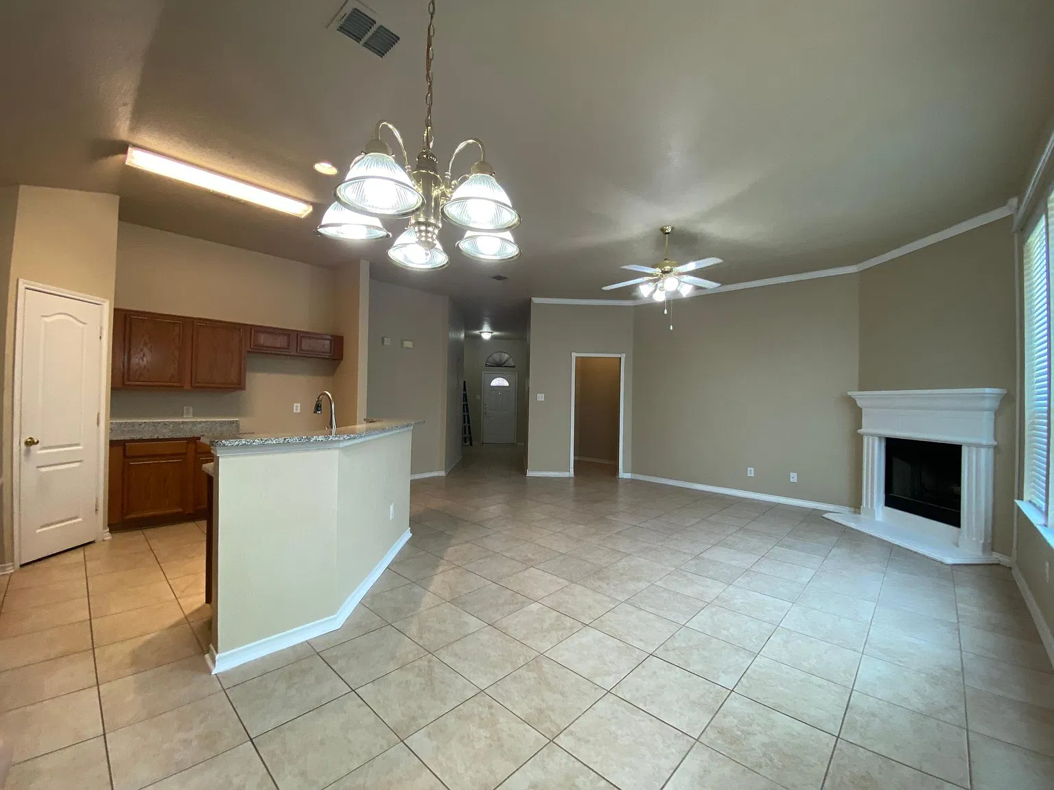 3 bed, 1662 sqft, $2,000 — Photo 4