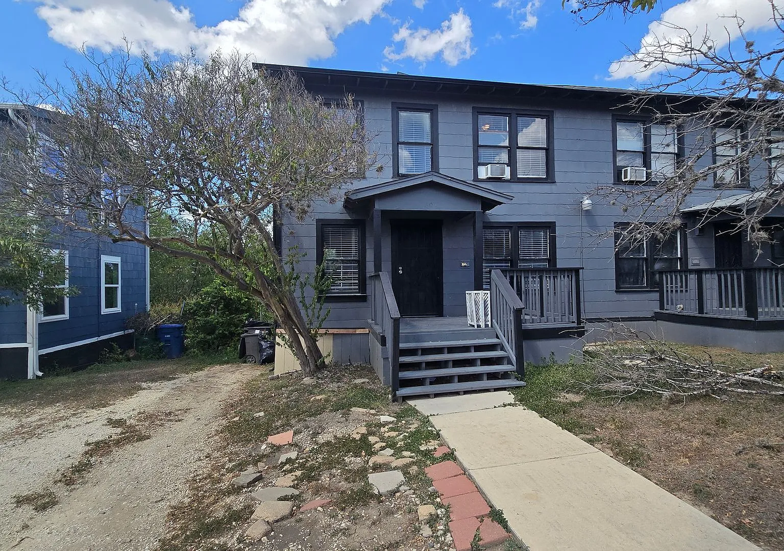 2 bed, 828 sqft, $1,100 — Photo 2