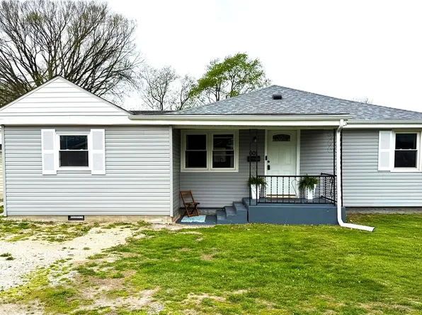 601 Wilson St, Pana, IL 62557