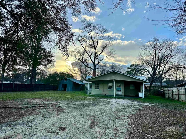408 Florida St, East Brewton, AL 36426