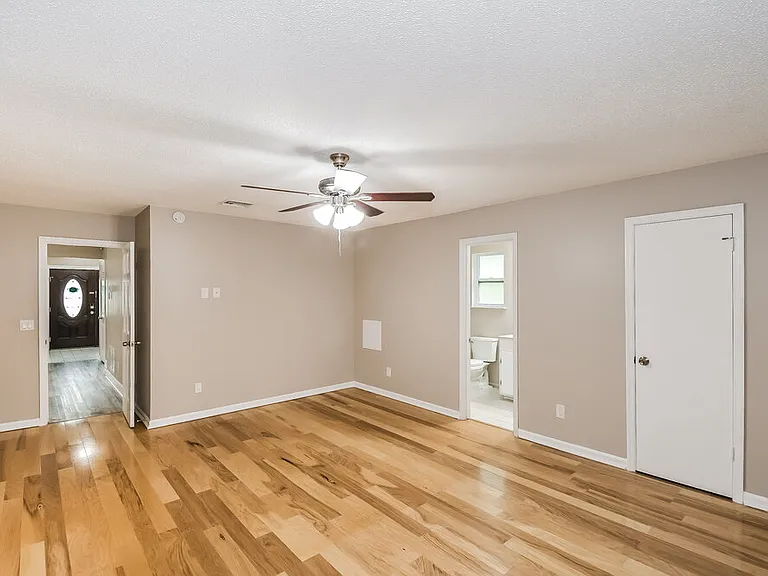 5317 Lamar Shaw Ct — Photo 9