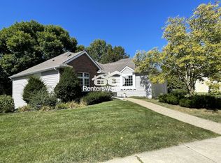 1017 Fox Croft Cir SW, Rochester, MN 55902