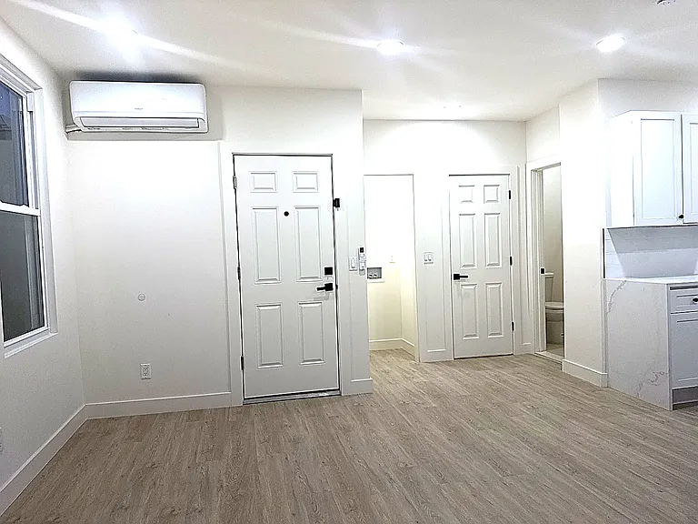 336A Danforth Ave #3 — Photo 12