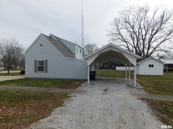 511 W Washington St, Farina, IL 62838