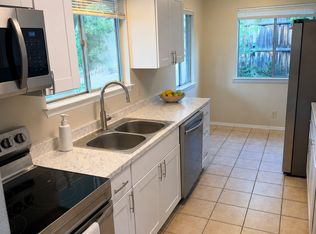 11504 Phoenix Ave NE, Albuquerque, NM 87112
