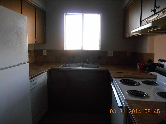 2nd image of 2147 Enfield Cir APT B