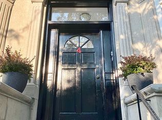 4 Parkside Ct, Brooklyn, NY 11226
