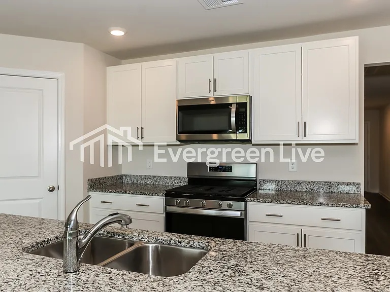 1190 Ridgeford Dr — Photo 7