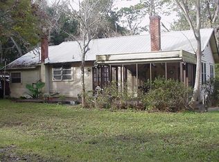 803 SW 2nd St, Trenton, FL 32693