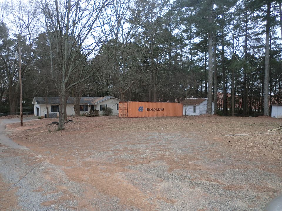 2nd image of 2260 Robinson Rd