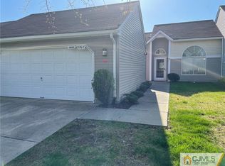 576 Nutley Dr #C, Monroe Township, NJ 08831
