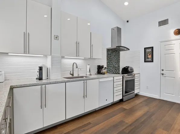 17227 Boca Club Boulevard #3, Boca Raton, FL 33487