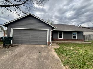 1307 W Doris St, Claremore, OK 74017