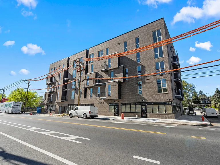 2061 N 62nd St #301 — Photo 3