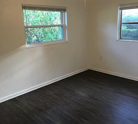 5th image of 2720 Aloma Ave