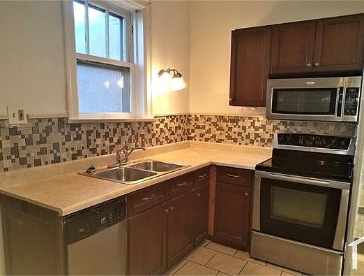 2nd image of 5104 N Kingshighway Blvd