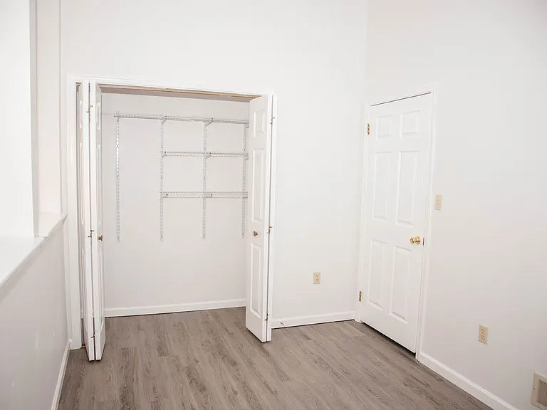 33 E Park St — Photo 28