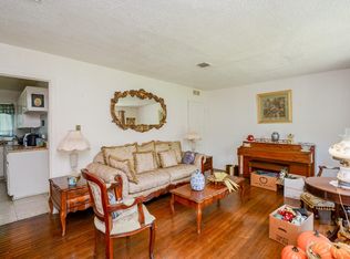 5879 Belneath St, Houston, TX 77033