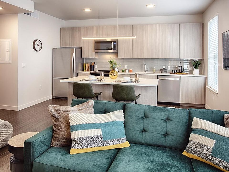 1st image of 249 E 18th Ave #7