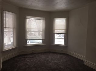 225 Oakley Pl NE #1, Grand Rapids, MI 49503