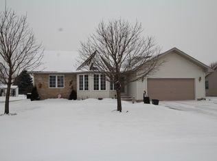 1245 Anthony Ln, Sandwich, IL 60548