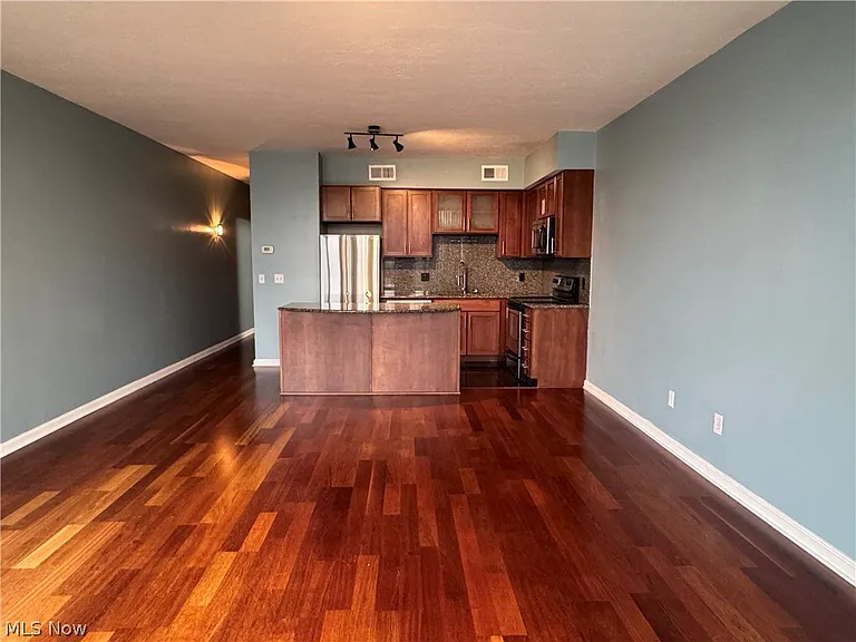 1237 Washington Ave #811 — Photo 9