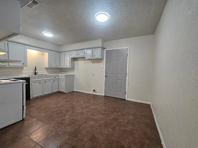 3100 Professional Dr #A — Photo 7