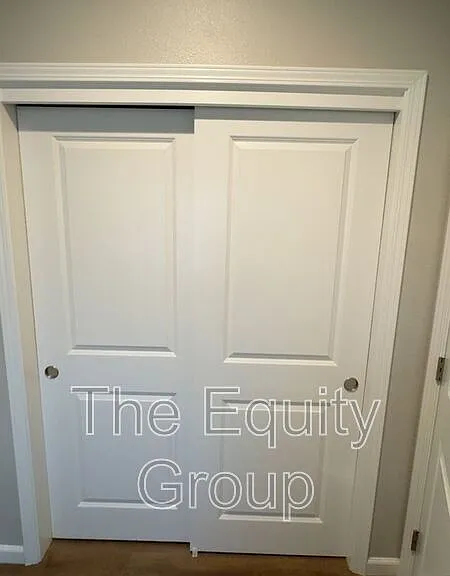 510 S Summit St #101 — Photo 16