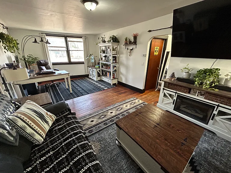 673 River Ave #1 — Photo 4