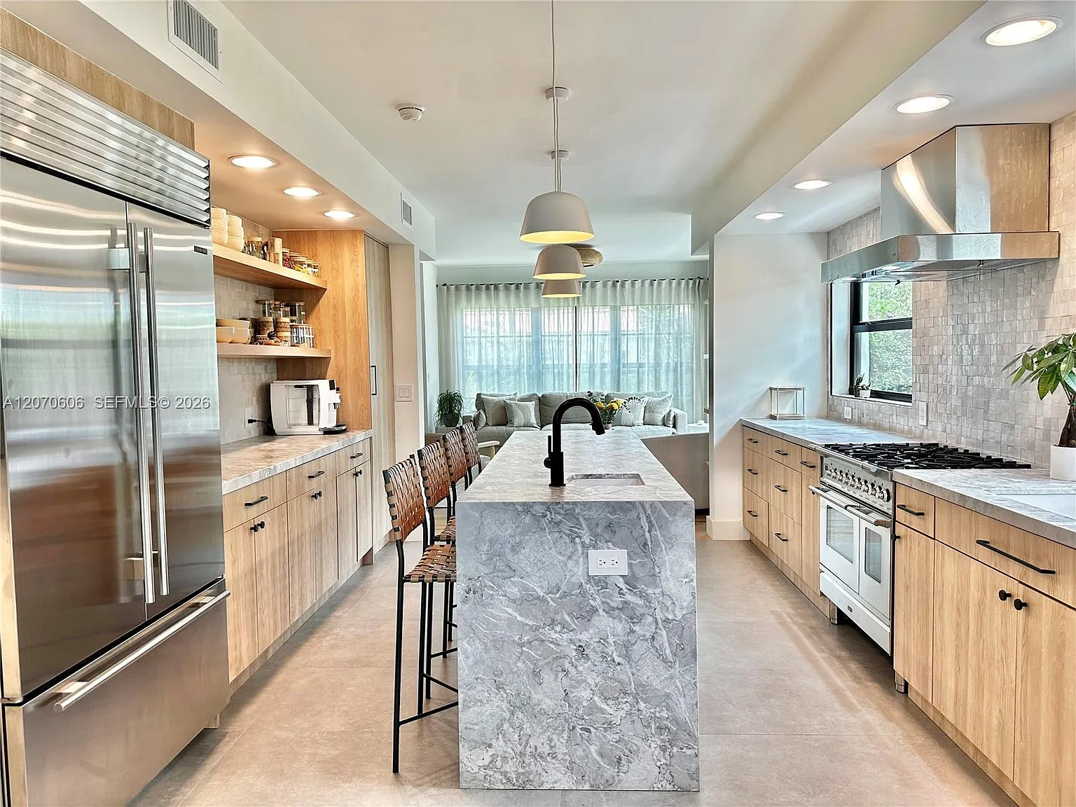 Alton Beach Bay Front Re- — Photo 2