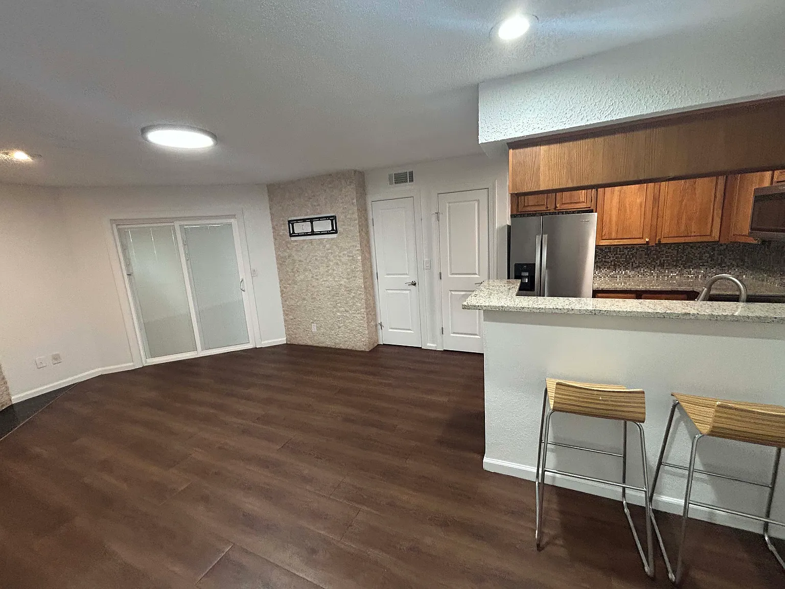 1 bed, 673 sqft, $800 — Photo 3