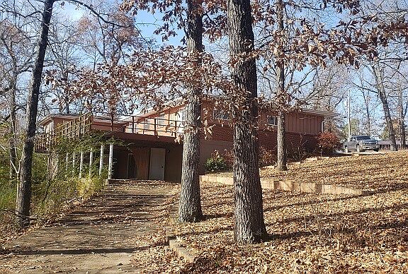 3rd image of Fox Dr