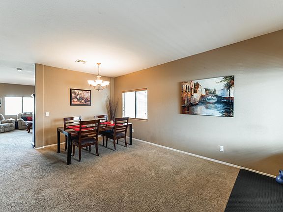 5th image of 44238 W McCord Dr