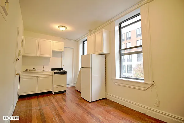 Rented by Citi Habitats | media 34