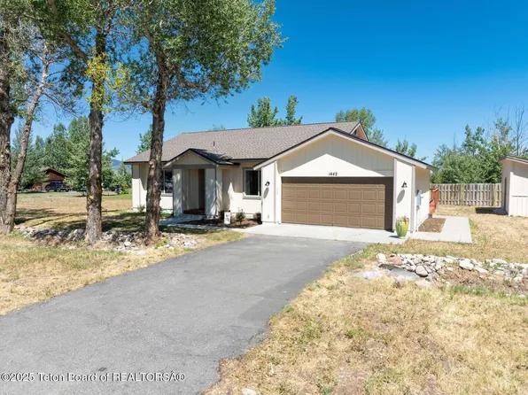 1442 Sandhill Rd, Victor, ID 83455