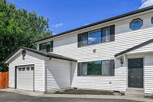 912 Algona Blvd N #A Photo 1 912 Algona Blvd N #A Photo 1