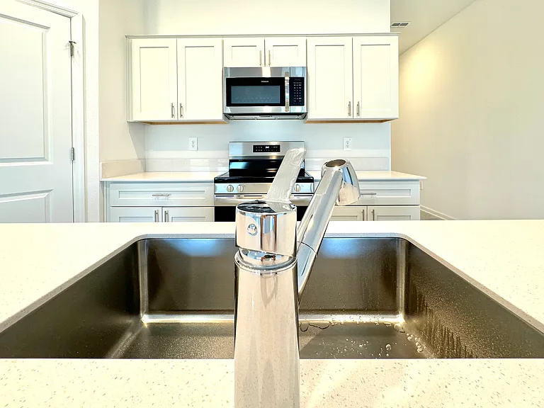 1747 Foreman Rd — Photo 16
